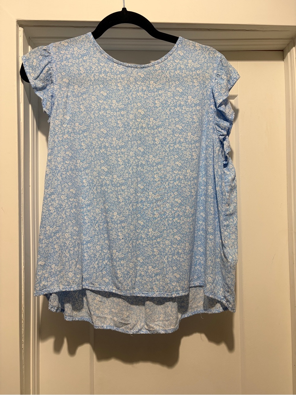 women’s Blue Floral Top